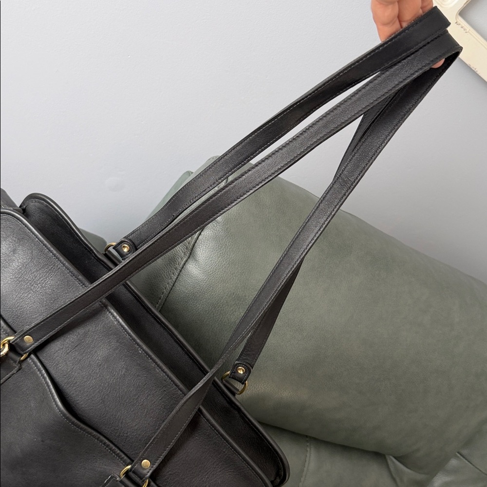 LAURA USA Black Leather Tote Bag with Gold harware - Picture 4 of 17